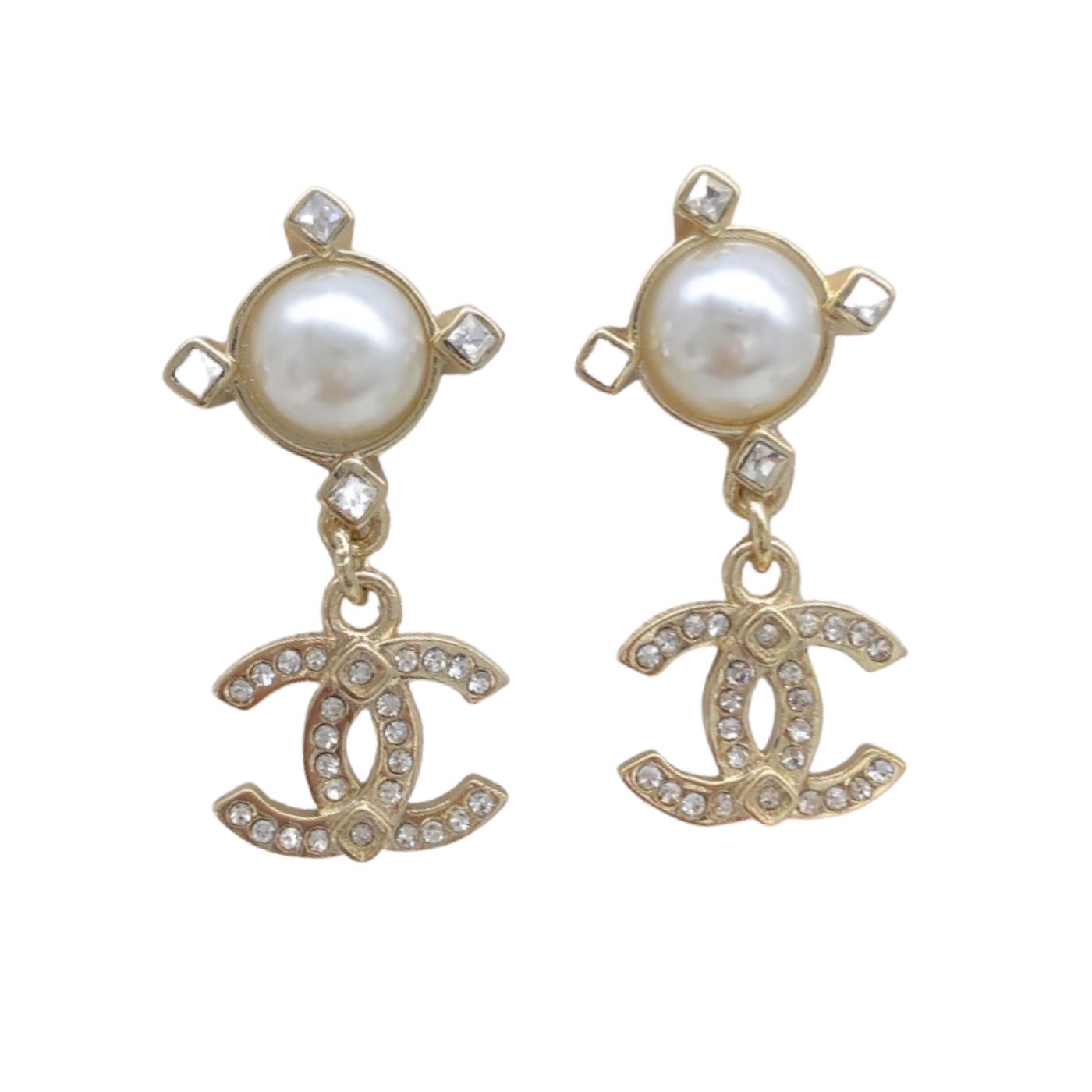 Women Gold Plated Half Circular Pearl Earring
