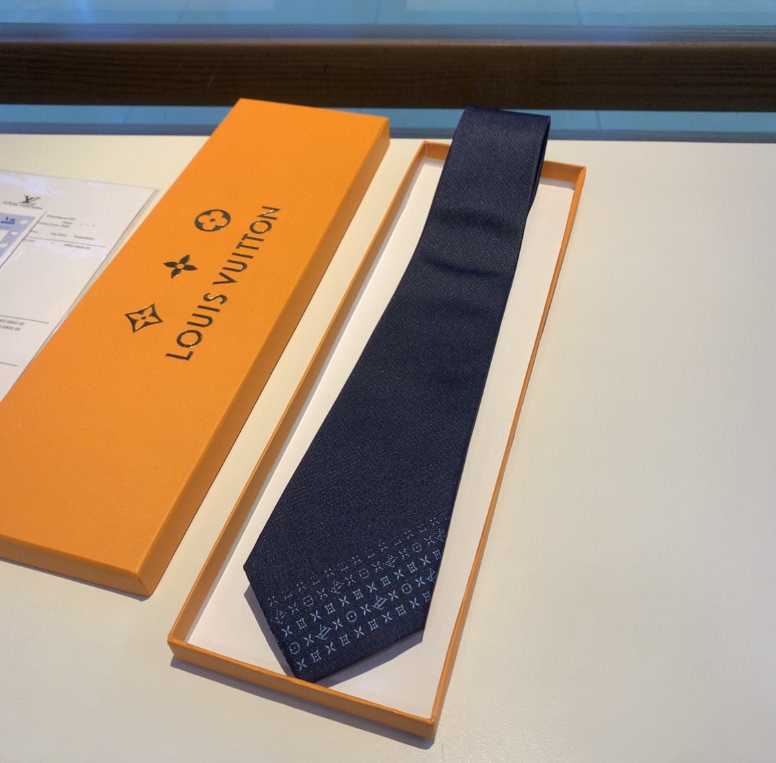 louis vuitton men tie